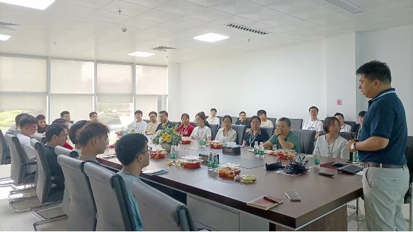 “暢談“新”聲，我與公司共成長(zhǎng)”