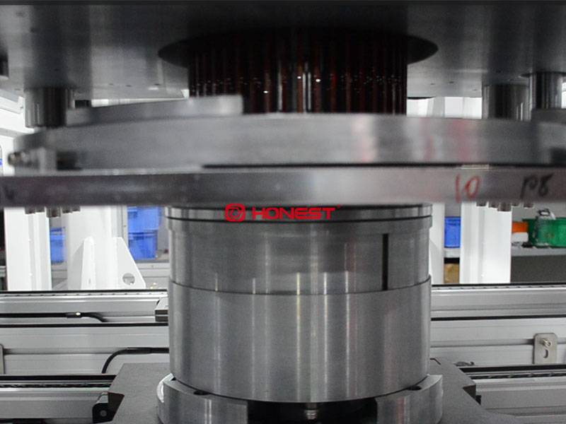 扁線電機自動化設(shè)備