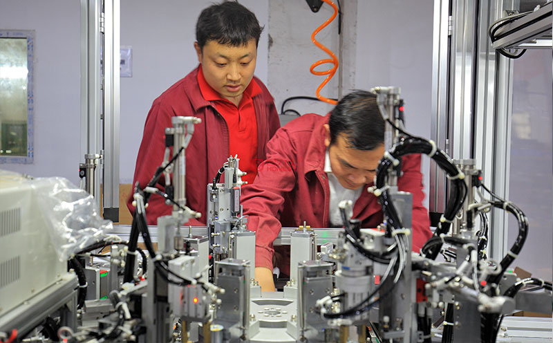 電機組裝線研發(fā)人員